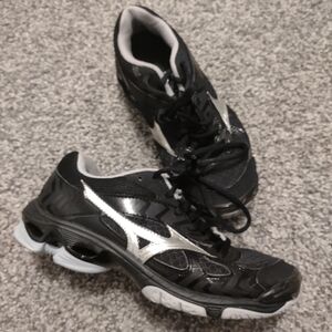 Mizuno Women's Sneakers
